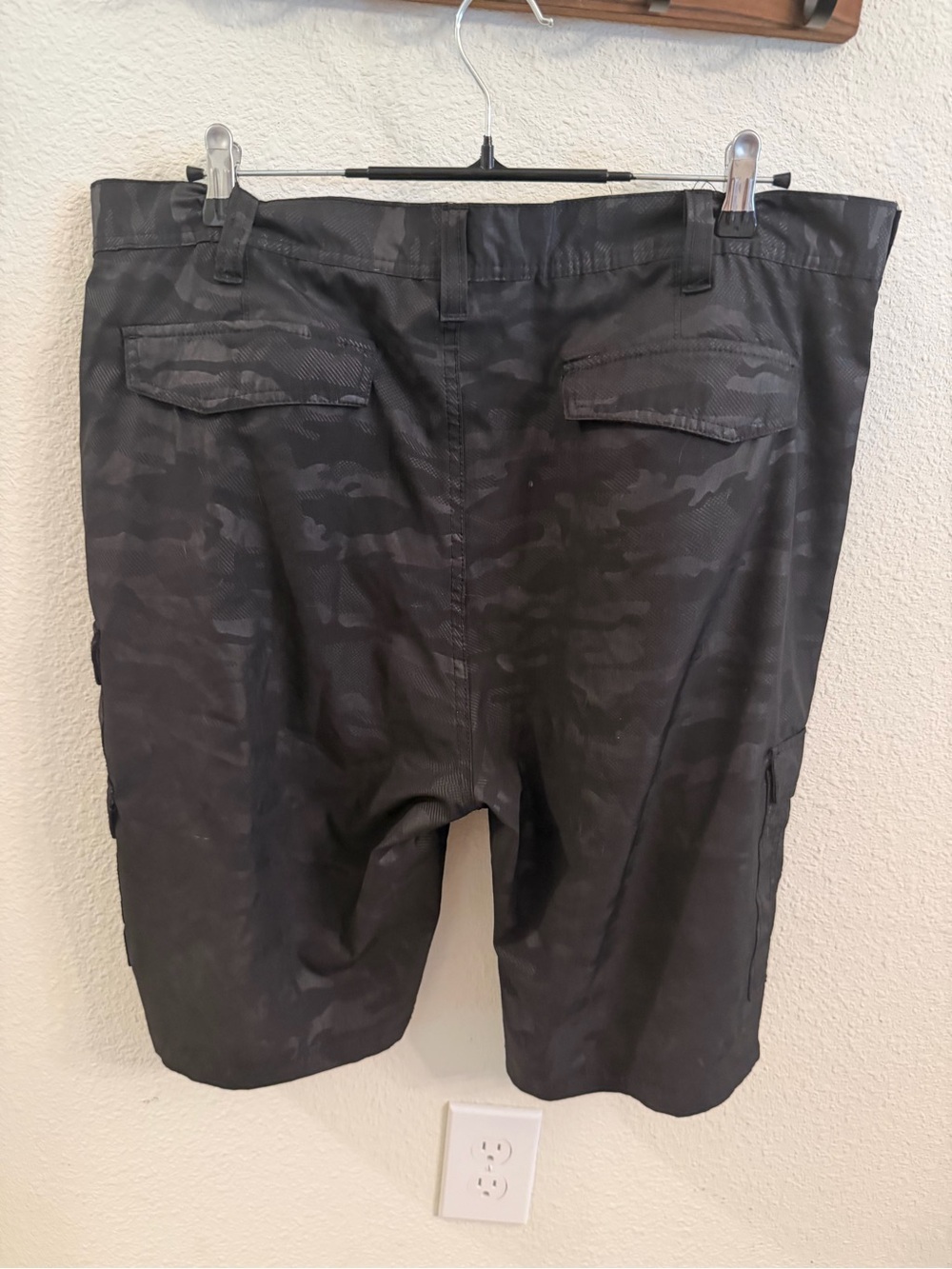 Men's Black Camo Cargo Shorts - Relaxed Utility Fit